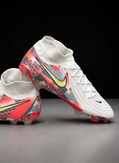 Nike Phantom GX II Elite AG-PRO Player Edition Mad Ready - White/Black/Metallic Gold Coin